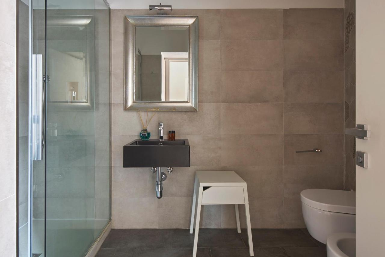 3 Master Bedrooms With Balcony On The River With Views Florenz Exterior foto