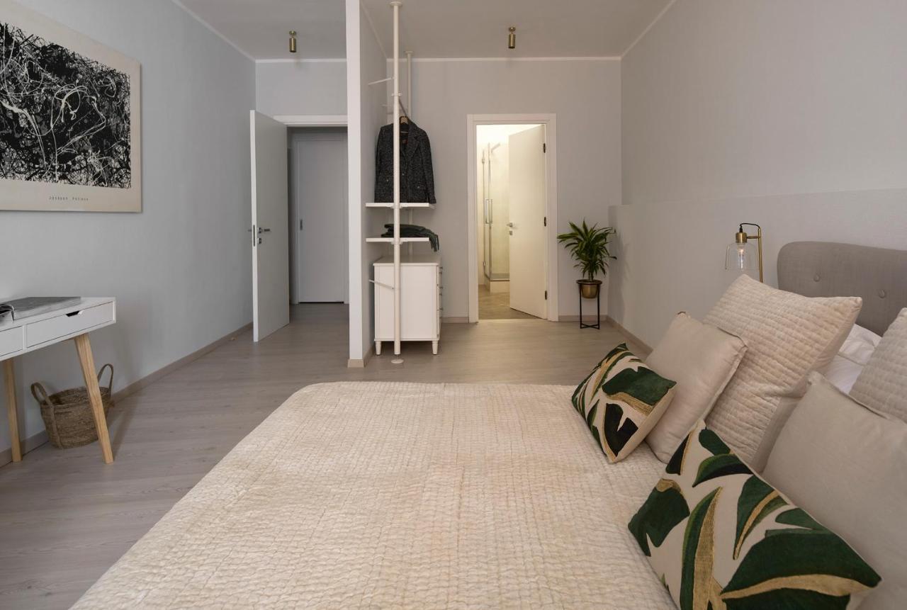 3 Master Bedrooms With Balcony On The River With Views Florenz Exterior foto